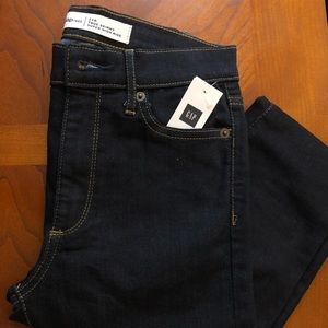 Gap True Skinny super high rise dark wash NWT